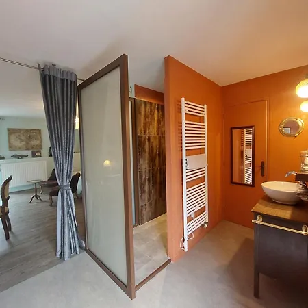 Retour Aux Sources Bed & Breakfast Gouberville