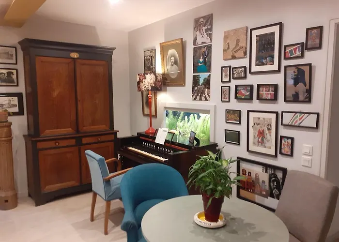 Retour Aux Sources Bed & Breakfast Gouberville