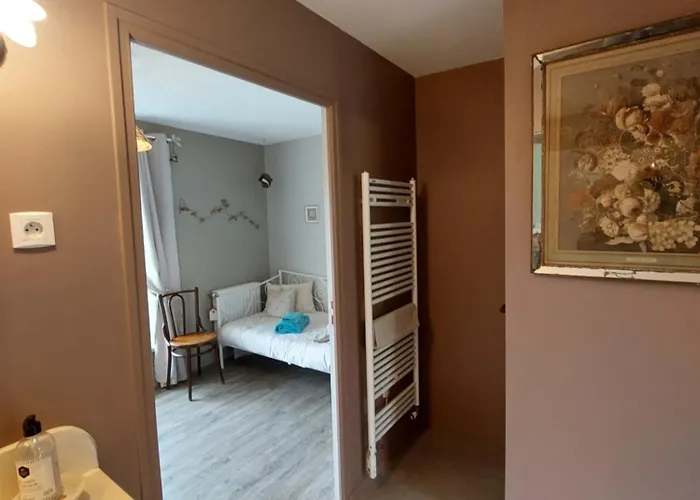 Bed & Breakfast Retour Aux Sources 3*